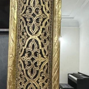 Détail du cadre fait a la main par nos artisans marocain avec des matériaux de hautes qualité
