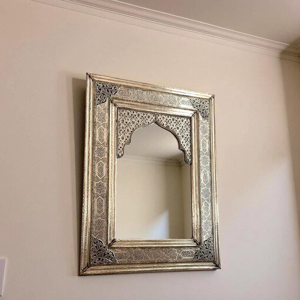 モロッコミラー　特大 装飾的なシルバーミラー、フロアミラー、全身シルバーアーチウォール