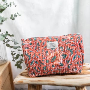 Toiletry bag / Quilted pouch / Make-up bag / Indian patterns / Blockprint / Gift ideas. /Box Orange