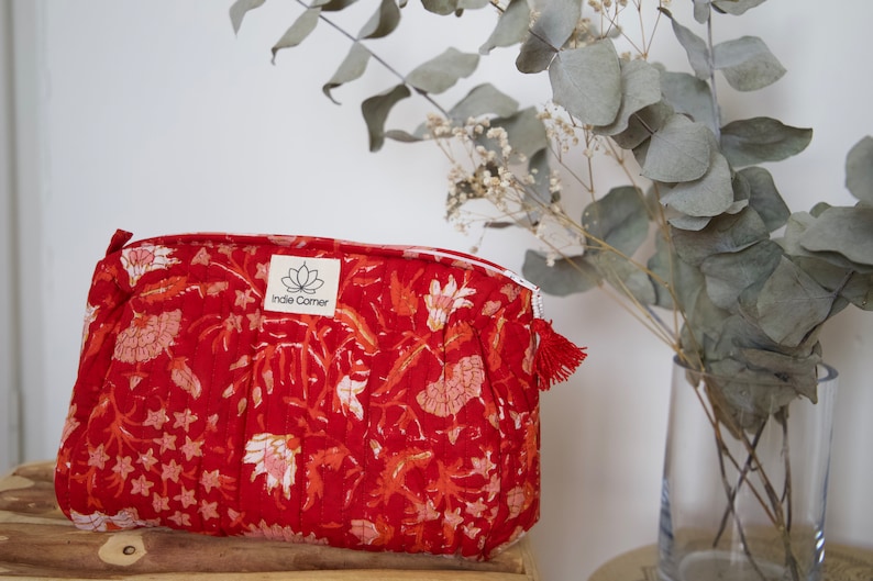Toiletry bag / Quilted pouch / Make-up bag / Indian patterns / Blockprint / Gift ideas. /Box Rouge