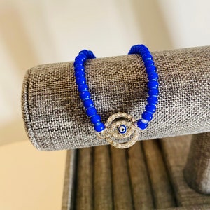 Evil Eye Beaded Bracelet with charm blue