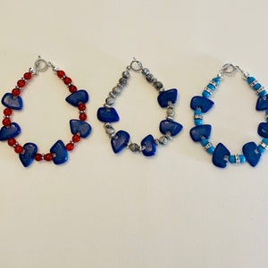 Zuni Geschnitztes Tier Bär in Lapis Armband mit Edelstein Perlen Türkis, Karneol und Landkarte Jaspis