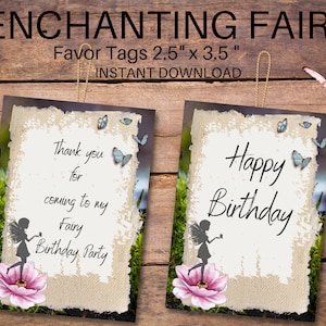 以下が含まれることがあります： 妖精の誕生日パーティー用の印刷可能なギフトタグ2枚。タグは2.5インチ×3.5インチで、妖精のシルエット、ピンクの花、蝶が描かれています。1つのタグには「妖精の誕生日パーティーに来てくれてありがとう」と、もう1つのタグには「お誕生日おめでとう」と書いてあります。