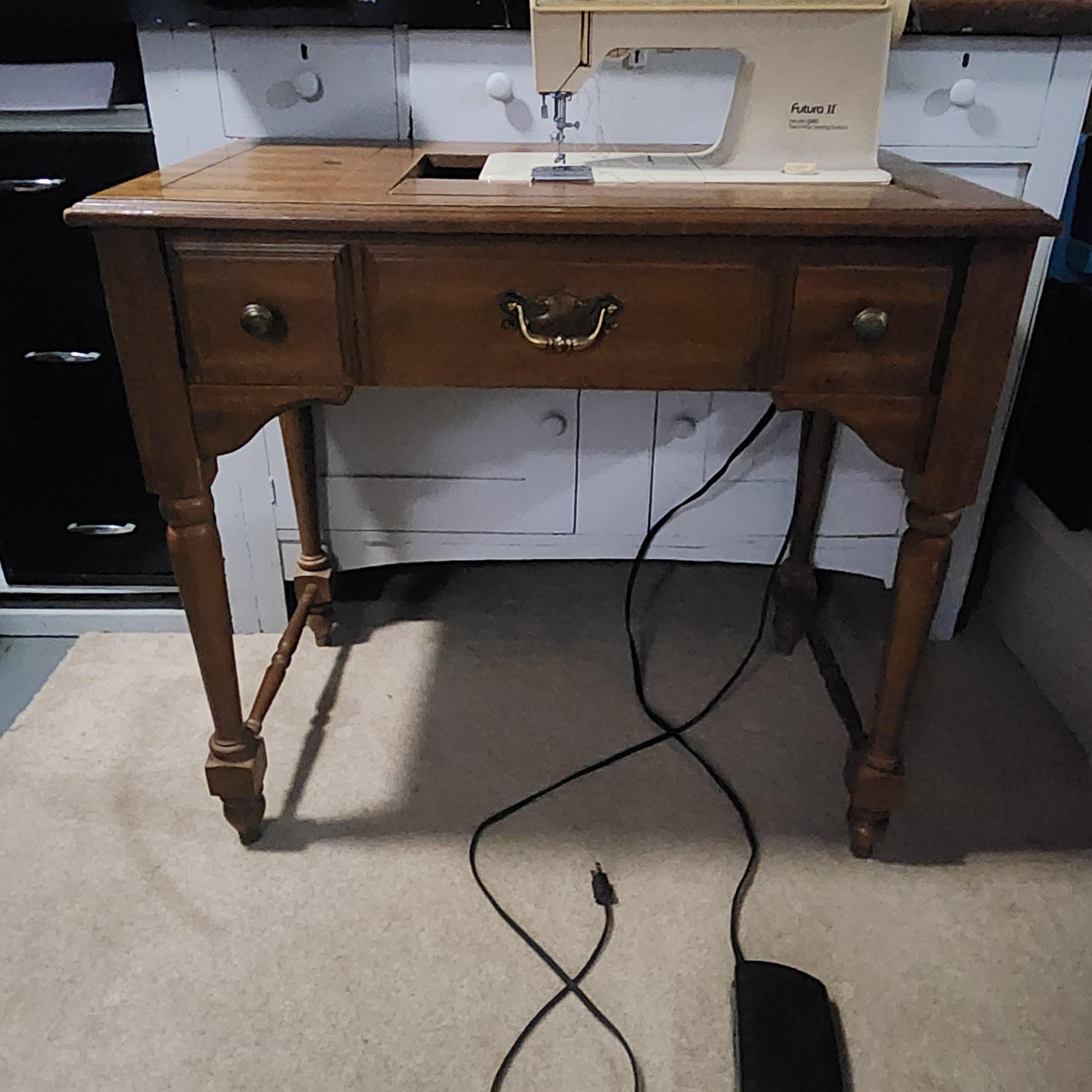 Antique sewing machine table - Etsy 日本