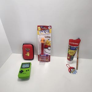 Pokemon Zufallsartikel - Gameboy - Zahnpasta - Pokemon Go - Sammelkarten - Pokemon Karten
