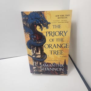 Samantha Shannon The Priory Of The Orange Tree - Books - Samantha Shannon - The Priory Of The Orange Tree - New York Best Sellers