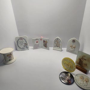 Precious Moments Ceramic Stands Signs Musical Box - Trinkets - Figurines - Precious Moments - Angels