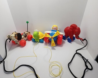 Fischer Preis 1970er Jahre Nachziehspielzeug - Haustiere - Fischer-Preis - Fisher-Price Spielzeug - Nachziehspielzeug - Schildkröten - Elefanten - Hunde - Welpe - Flugzeuge