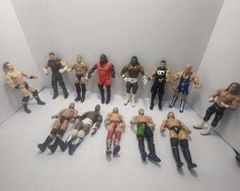 オリジナルパック入り、現在人気のWWEメタルダイキャストフィギュア6体