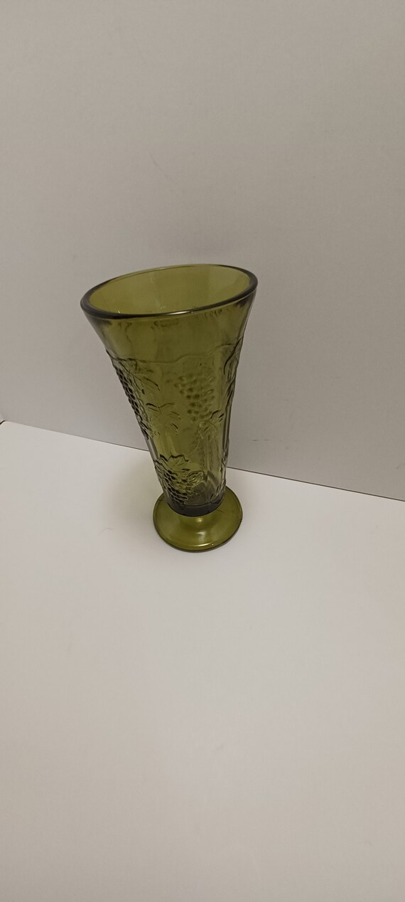 Vintage Green Glass Vase Harvest Grape Colony Indiana Glass Etsy