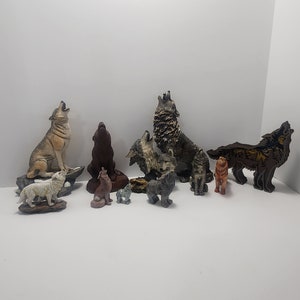 Howling Wolf Figurines - Wolves - Howling Wolves - Animals - Wildlife Decor - Wolf Gifts - Wolf Figures