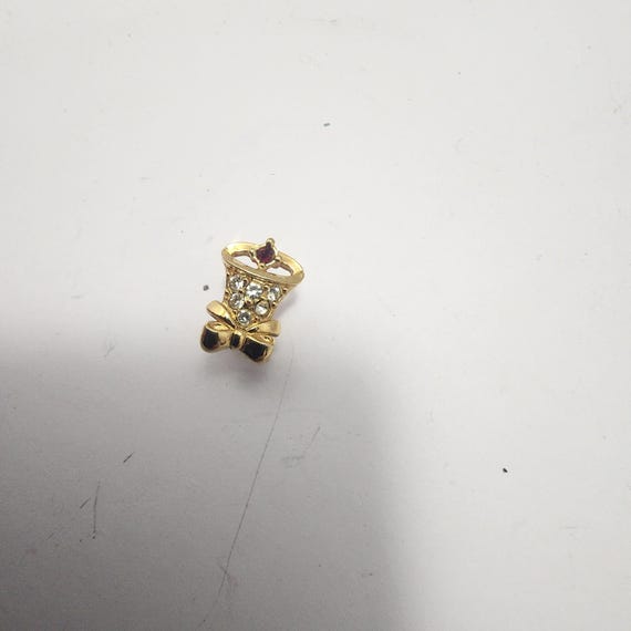 1991 Avon Collectable Gold Toned Earring (only 1) - Avon - Avon Gifts - Avon Jewerly - Gold Toned Earrings - Avon Earrings View 4