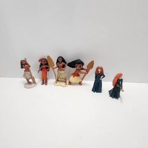 Small best sale moana figurines