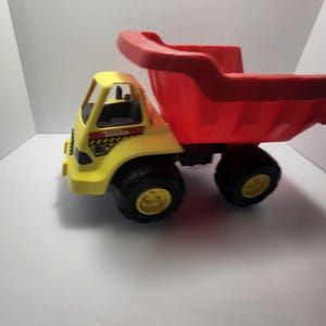 Camión volquete Tonka Vintage - Tonka - Juguetes Tonka - Camión Tonka - Camión volquete - Camión volquete - Camiones de juguete - Camiones - Juguetes para arenero