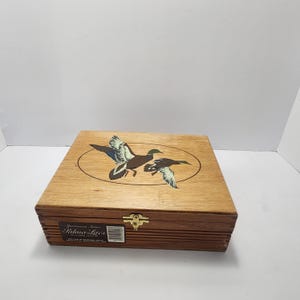 Duck Cigarette Box