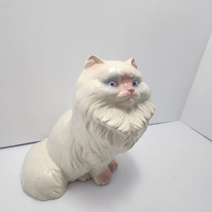 1980s Ceramic Cat Figurine With Suspicious Eyes - Cats - Cat Figurines - Figurines - Ceramic Figurines - Ceramic Cat - Cat Decor - Suspicios