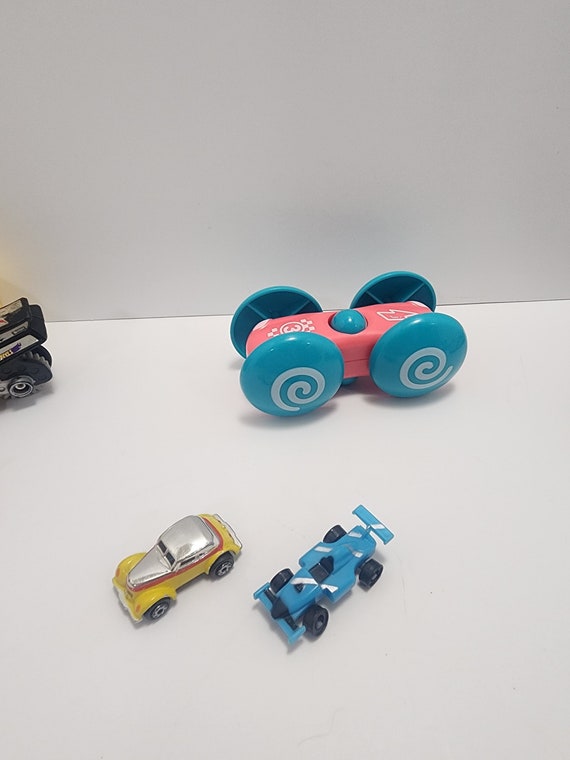 Micro Machines Voiture Bleue - Véhicule Miniature Vintage Collection