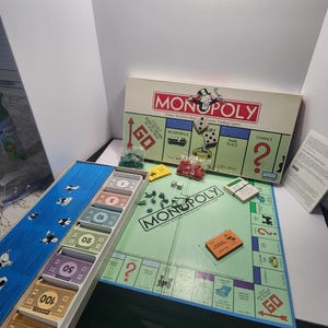 Monopoly Vintage Classic Board Game - Parker Brothers - Board Games - Monopoly - Vintage Games