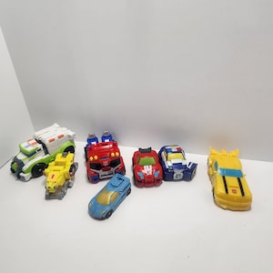 Action figure Transformers e Rescue Bots - Rescue Bots - Transformers - Bumblebee - Macchinine giocattolo