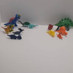 Dinosaur Vintage Toy Figures Lot - Dinosaurs - Dinosaur Toys - Dinosaur Figures - Vintage Dinosaurs - Dinosaur Gift - Dinosaur Figures