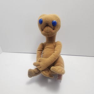 Et by Showtime - Etsy