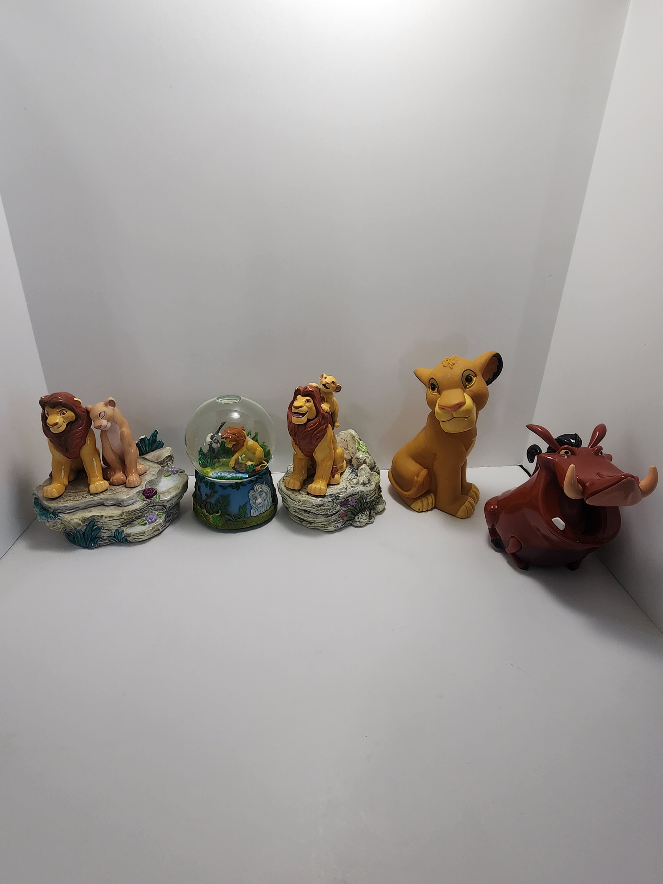 Lion king snowglobe - Etsy 日本