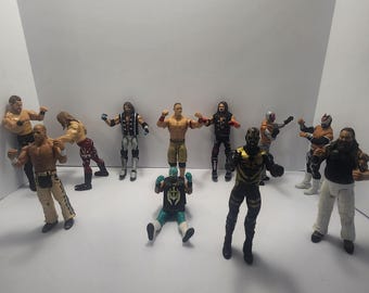 オリジナルパック入り、現在人気のWWEメタルダイキャストフィギュア6体