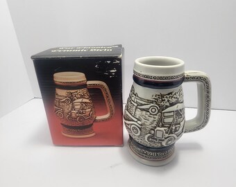 1982 Avon Bierkrug mit Oldtimer - Bierkrüge - Autos - Classic Cars - Bier - Bierkrug - Avon - Avon Bierkrug