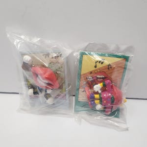 Tang Lips Figures - Etsy