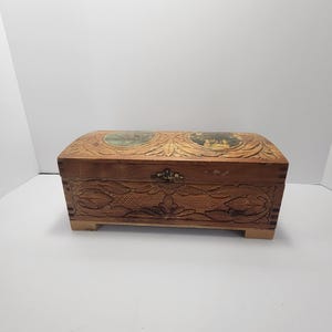 1930s Dovetail Carved Cedar Chest With Storage & Mirror - Antiques - Cedar - Chest - Boxes - Carved - Jewelry Box - Trinket Box