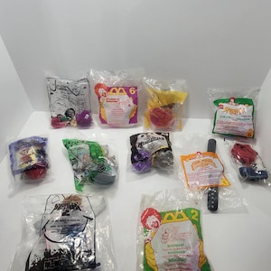 Jouets Happy Meal vintage Mcdonalds - Treasure Planet - Shrek - Jimmy Neutron - Jetsons - Kung Fu Panda - Tangle - Nickelodeon - Happy Meal