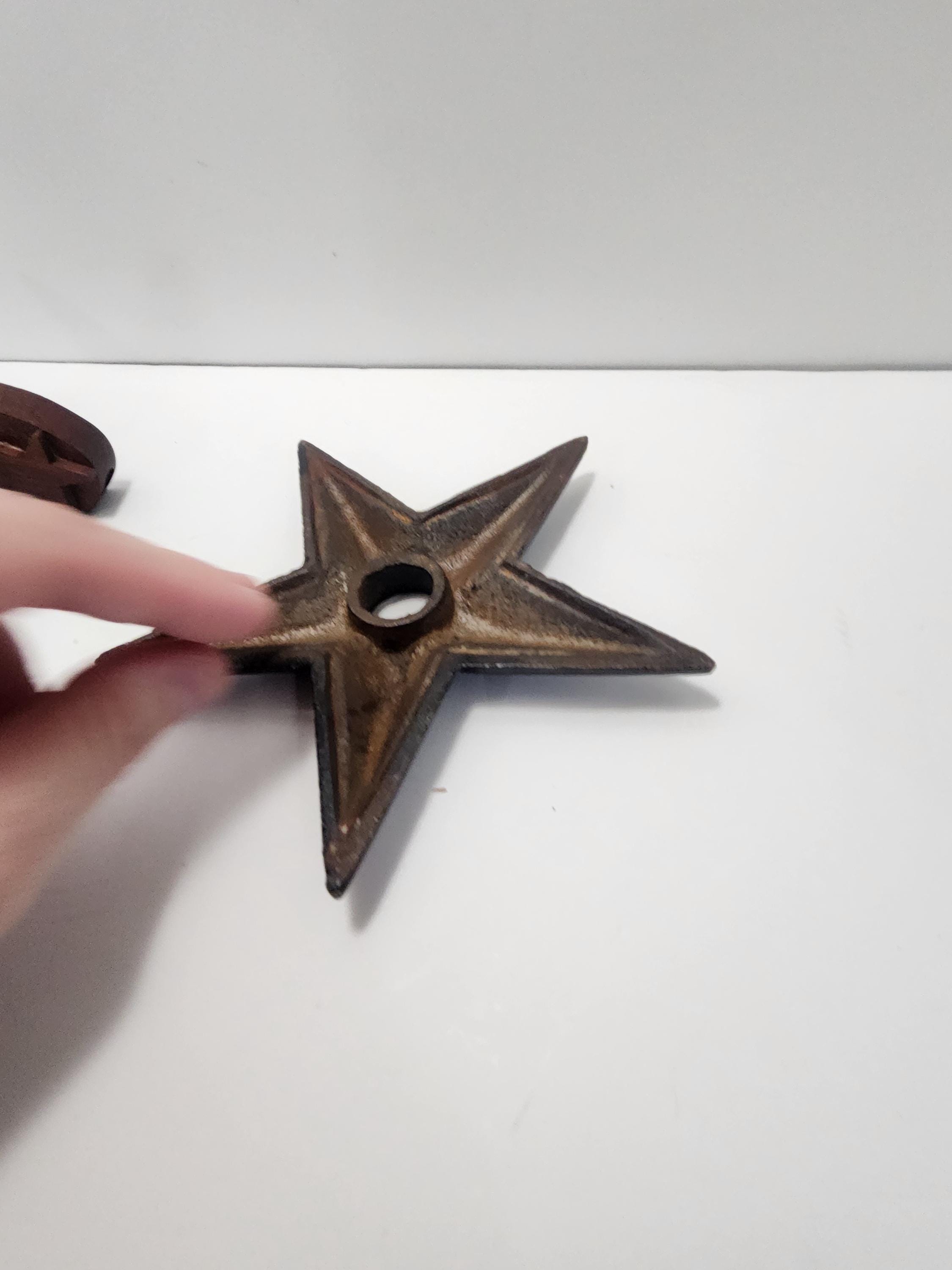 Estrellas decorativas vintage de hierro fundido y madera