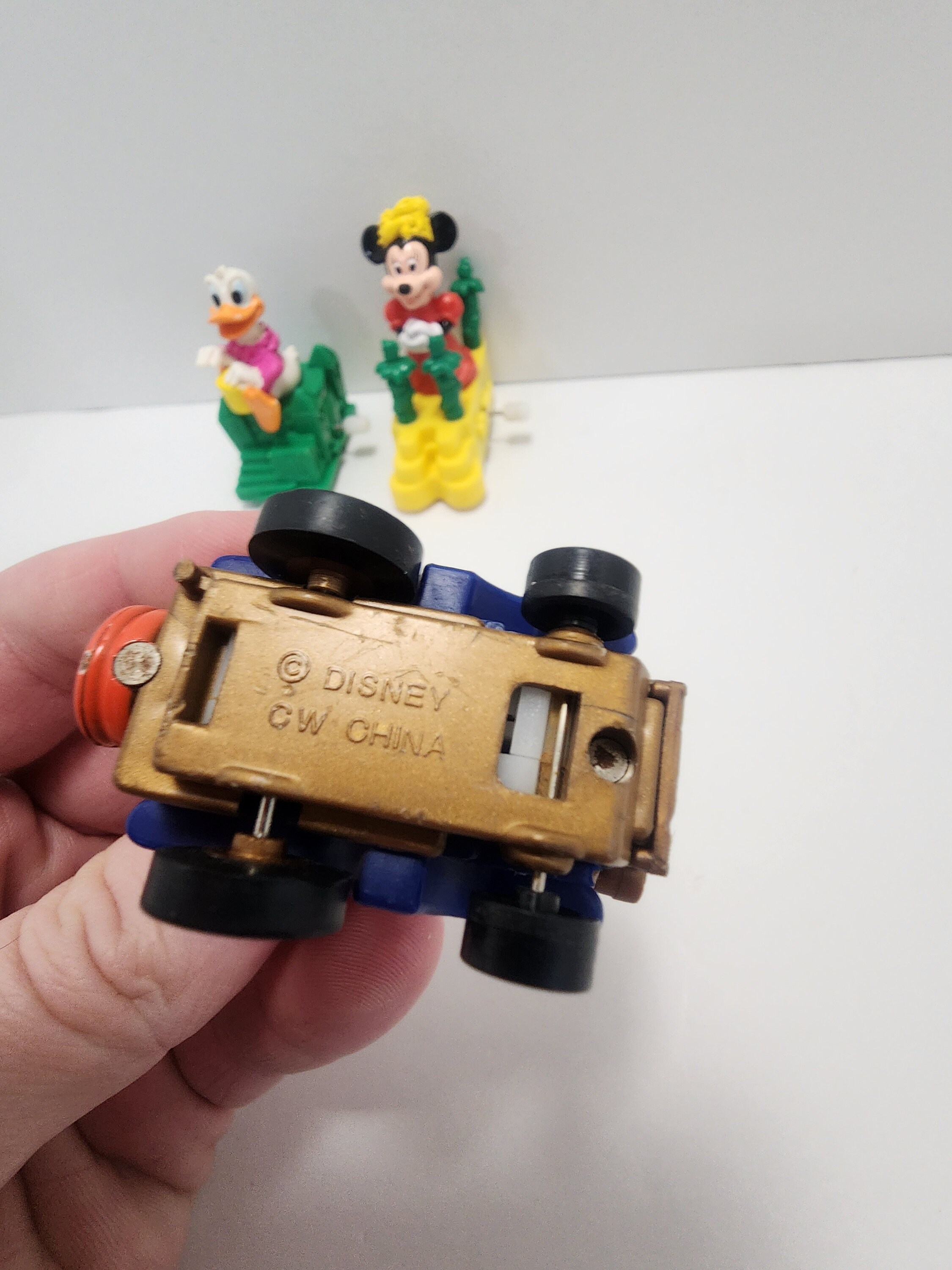 未使用 2000年 ディズニーストア限定 ミッキーマウスぬいぐるみ付き Baby-G Disney  6月9日はドナルドダックのお誕生日！王様コスチュームや雲のようなふわもこ質感が愛らしい新コレクションをディズニーストアで5月16日（金）より順次発売  | ウォルト・ディズニー ..., image size:2250x3000