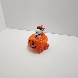 Peanuts Halloween Snoopy Pumpkin Car - Pompoenen - Halloween - Snoopy - Snoopy Toys - Peanuts Gang - Peanuts Gang Toys - Speelgoedauto's