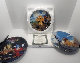 Disney Vintage Decorative Plates - Tokyo Disney - The Disney Store - Plates - Commerative Plates - Deforative Plates