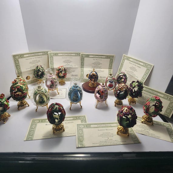 1970's Vintage Franklin Mint the House of Faberge Ceramic Bird
