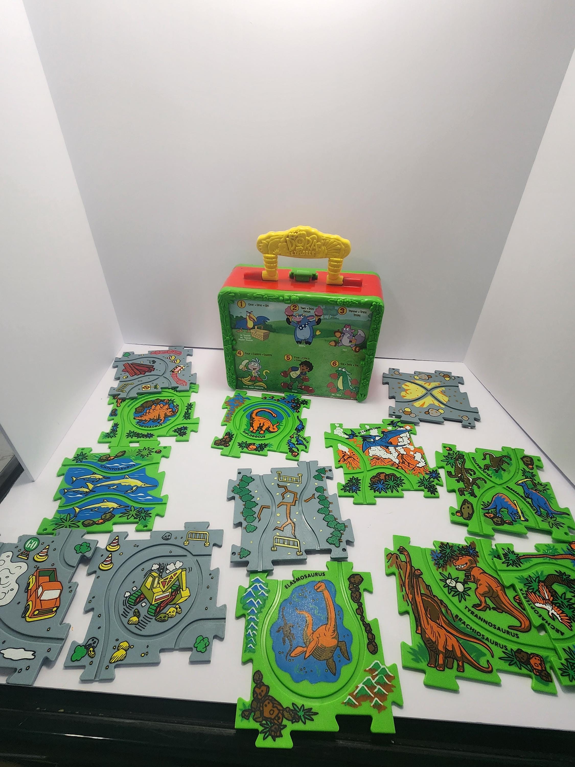 Viacom Vintage Dora the Explorer Lunchbox With Title Game - Dora