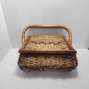 Wicker Vintage 1990s Picnic Basket - Picnic - Picnic Basket - Wicker Basket - Vintage Basket - Baskets