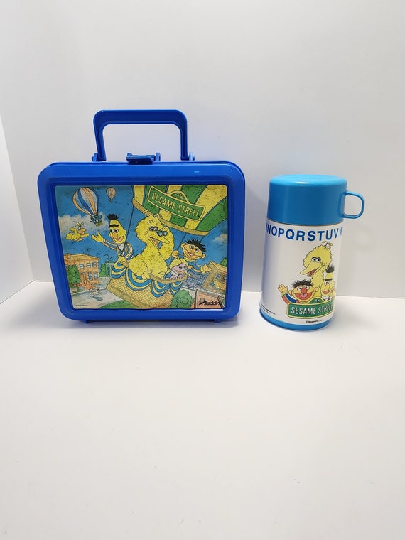 PLASTIC LUNCHBOX THERMOS Vintage 1989 Aladdin Collectible Lunch Box Retro  Vtg Sesame Street Bus Muppets Big Bird Grover Bert Ernie Henson 