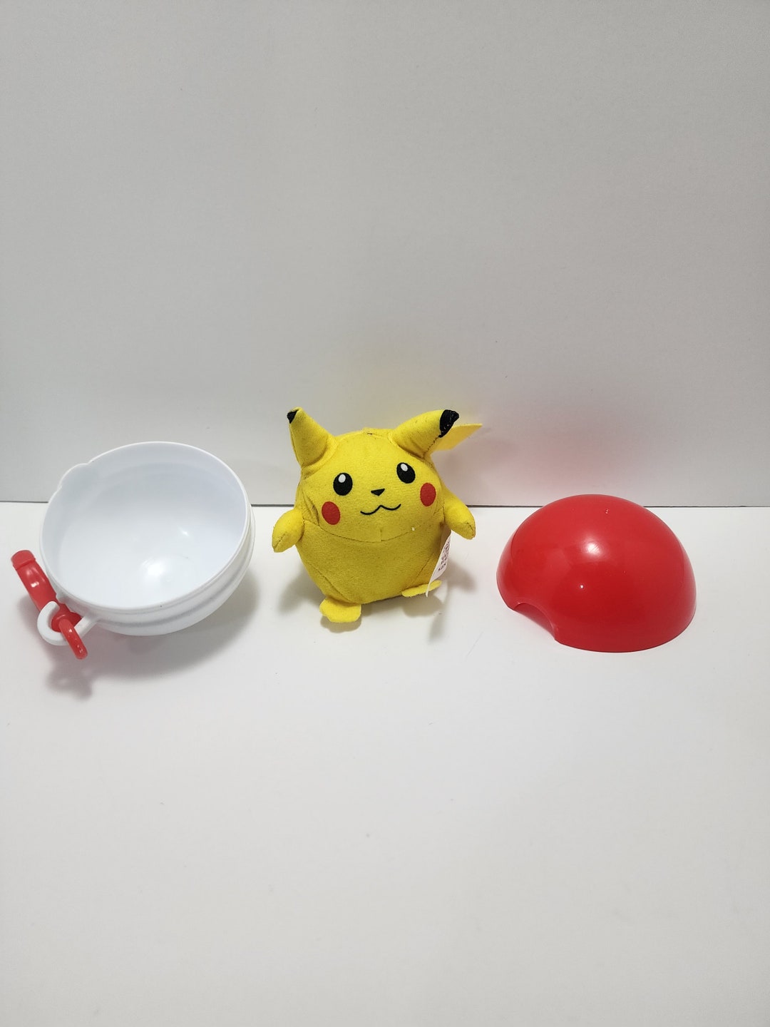 Pokemon 1999 Burger King Pikachu Toys Pokémon Pokémon Toys Pokeball