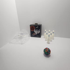 Minature Desktop Bowling - Bowling - Desktop - Desk Games - Minature Games - Bowling Gift - Work - Office - Office Supplies