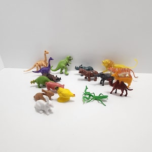 Animal Toy Lot - Dinosaurs - Animal Toys - Minature Toys - Toy Lot