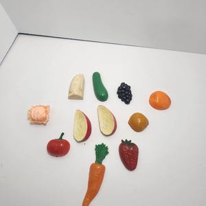 Fruit & Vegetables Refrigerator Magnets LOT - Magnets - Refrigerator Magnets - Fruit - Vegetables - Cupcake - Kitchen - Kitchen Decor