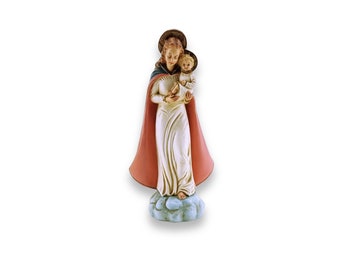 Statue Madonna with child