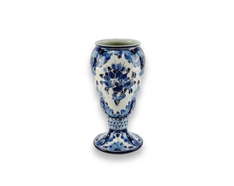 Delft blue vase, Gouda Holland, The Netherlands, delft vase, pottery Regina, WB