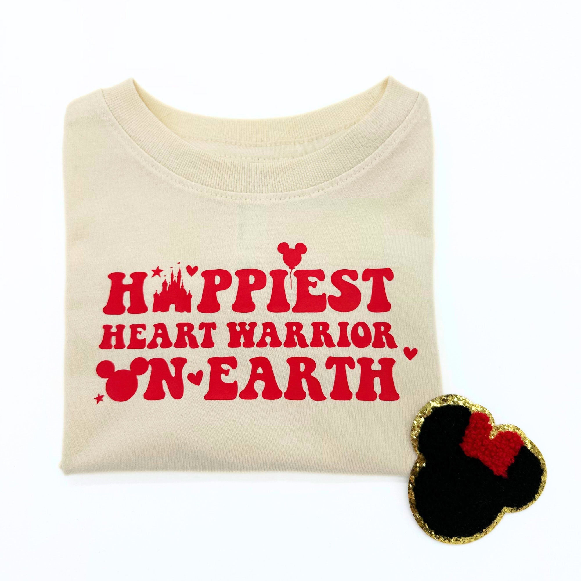Camiseta de guerrero del corazón para niños pequeños, camiseta de guerrero del corazón más feliz para las vacaciones, camiseta de concientización sobre la cardiopatía congénita para niños, camiseta de guerrero de defectos cardíacos congénitos