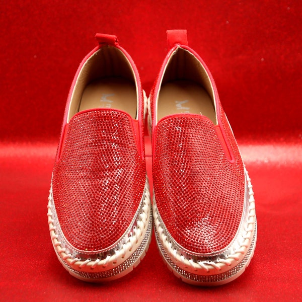Flache Loafer - Sneaker - Gr. 37 - Schuhe mit rotem Strass besetzt