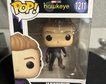 Funko POP ホークアイ ジェレミー・レナー 直筆サイン アベンジャーズ Jeremy Renner Signed Funko POP! - SWAU Authenticated | SWAU