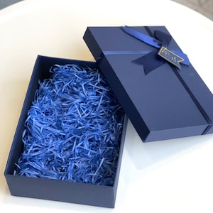 Thoughtful presentation,Gift boxes,Empty Box,Ribbon, Gift For Her,Gift  Boxes For Him,Gift Boxes Birthday,Quality Boxes,Employee Gift Boxes