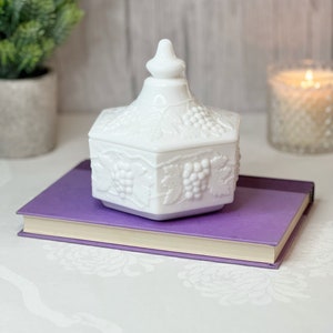 Vintage Candle, Vintage Imperial Milk Glass with Lid, Hostess Gift image 4